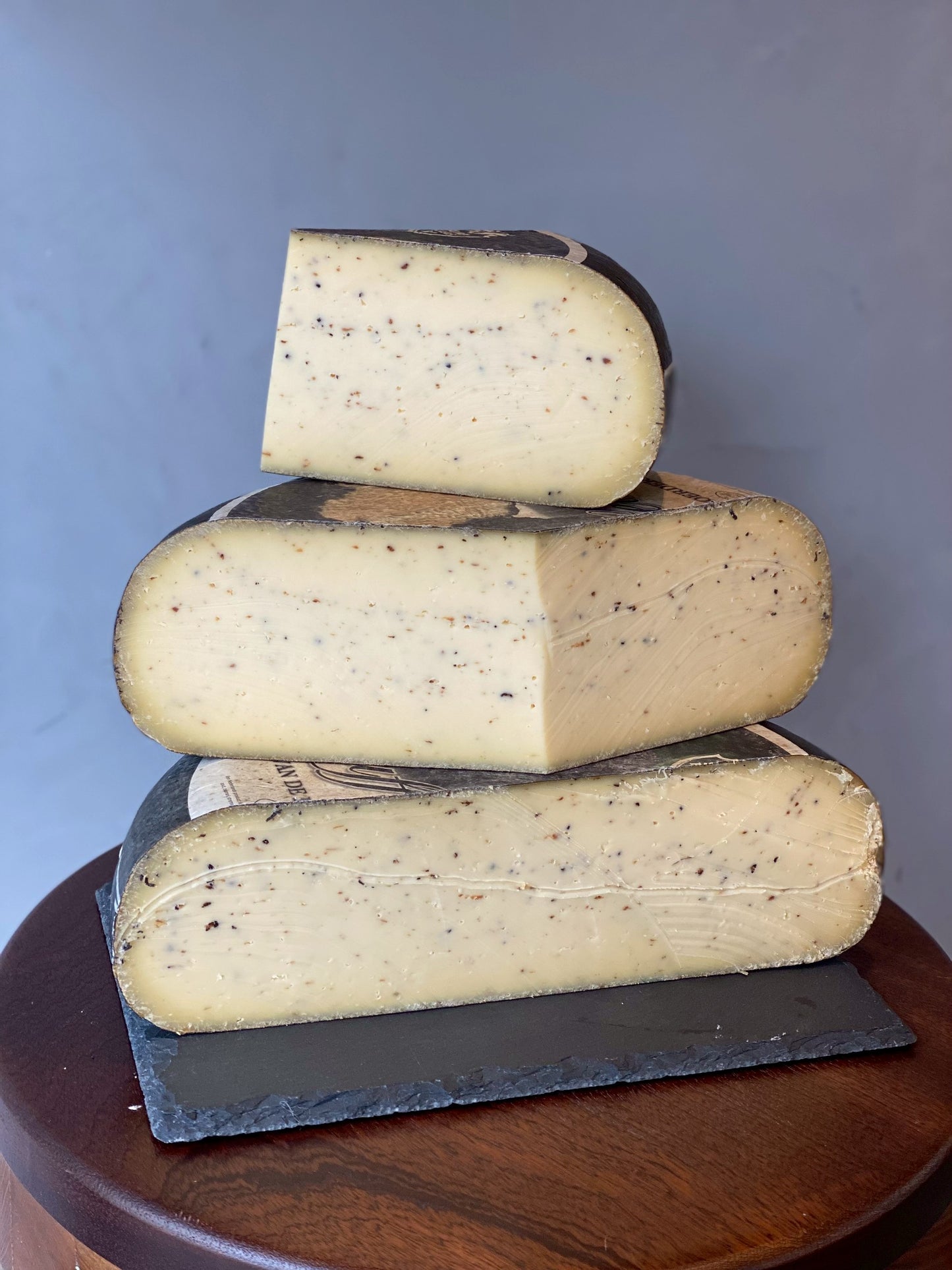 ゴーダ オゥ トリュフ/GOUDA OU TRUFFLE (110g)