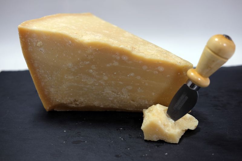 パルミジャーノ・レッジャーノ 3年熟成/PARMIGIANO REGGIANO 3ANNI (110g)